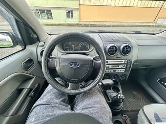 Ford Fusion - 18