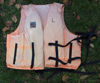 Vesty - různé velikosti (S-XL); Hiko,Hodonský,Vega,Tribord - 18