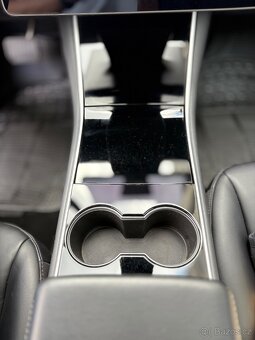 Tesla Model 3 Long Range - 18
