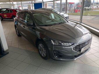 Nový Ford Focus Kombi Titanium - 18