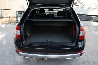 Škoda Octavia Combi SCOUT 2.0 135kw 4x4 DSG - 18