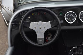 VM 77 (Caterham) 2000 - 18