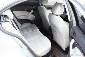 Škoda Octavia 1.8 TSI L K DSG - 18