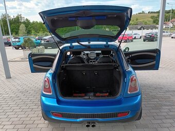 Mini Cooper S 1,6 i,128kw,R56,AUT,XENON,PANO - 18