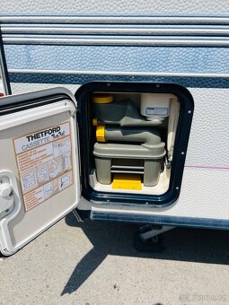OBYTNÝ KARAVAN HOBBY 450 - 18