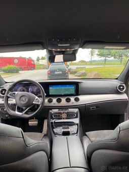 Prodám Mercedes  2018 E220d 4Matic W213 143kW Pohon 4x4 - 18