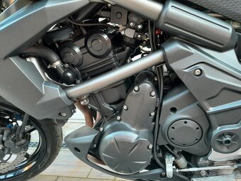 Kawasaki Versys 650 2013, výborný stav, po TK - 18