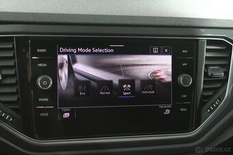 VW T-Roc SPORT 1.5TSI 110kW DSG,ACC,LED,Virtuál,2021,Záruka - 18