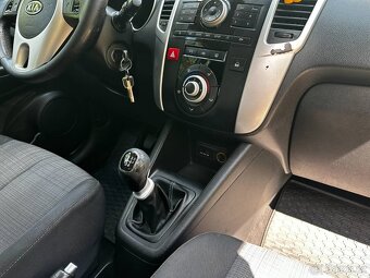 KIA Venga 1.4 CVVT - 18
