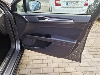 FORD Mondeo, 2.0 TDCi Titanium, NEZ. topení, r.v. 2022 - 18