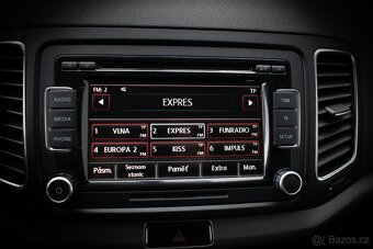 Vw Sharan 2.0TDi 103kw ťažné 5 miest - 18