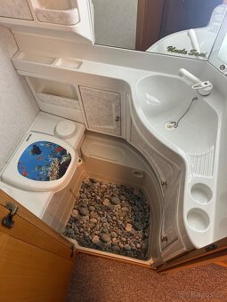 Karavan Hobby Landhaus - Přídavná Střecha, Předstan - 18