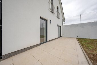 RD 4kk 130 m2, 2 koupelny, terasa, zahrada, parking Beroun - 18
