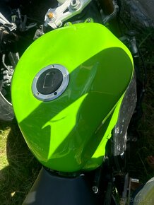 Rozprodam Kawasaki Zx10R Ninja 04-05 na nahradni dily - 18