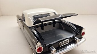 1:18 CHEVROLET THUNDERBIRD - 18