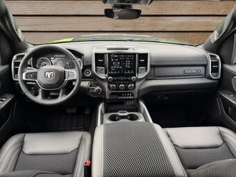 DODGE RAM LEMON HEMI CREW CAB - 18