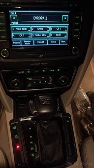 Škoda Superb 3.6 Elegance NEBOURANÉ - 18