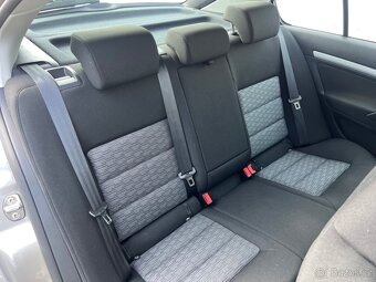 Škoda Octavia, 1,6 TDI 77 kW, KLIMA, TOP STAV - 18