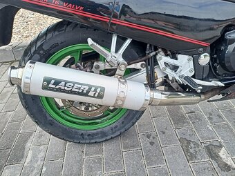 Kawasaki gpx 600 - 18