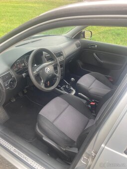 VW Golf 1.6 16V - 18
