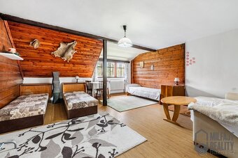 Prodej obrovské chalupy, bývalá podniková rekreačka - Desná  - 18