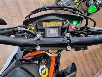 KTM 690 SMC-R - 18