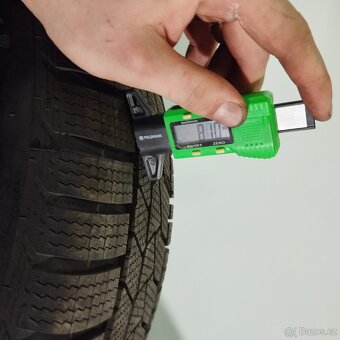 NOVÉ Kola na Audi 7,5Jx19H2 ET38 pneu Continental 225/50R19 - 18