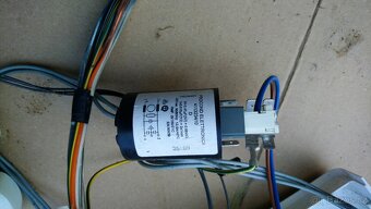 díly z pračky Zanussi ZWP 580 - 18