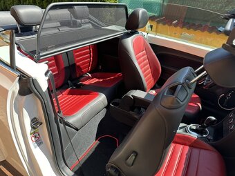 VW Beetle 2.0 TDi Sport DSG - 18