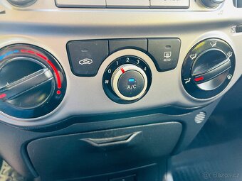HYUNDAI i 20 1.2 i BENZÍN NAJETO JEN 99 TIS KM  - 18