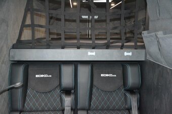 Mercedes-Benz Sprinter 319 Camper Family - 18