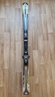 Prodám lyžařský set-lyže Rossignol, boty Head, helma Alpina - 18