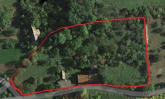 Rodinný dům s velkou 6340 m2 oplocenou zahradou - 18