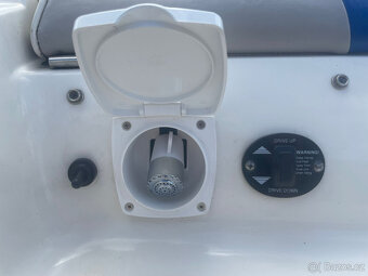 Motorový člun Stingray 195 CX - 18