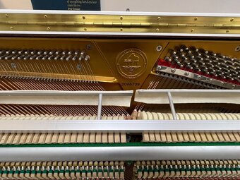 Německé piano Roth &Julius U-121 se zárukou 5 let, doprava - 18