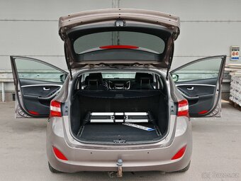 Hyundai I30 1.6 CRDi 100kW Weekend DCT 2015 - 18