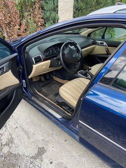 Peugeot 407 - 18