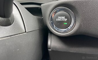 Opel Insignia Sports Tourer 2,0T benzín, automat, facelift - 18