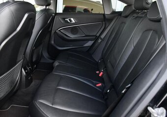 BMW Řada 2 218d TAŽNÉ HUD ČR 1M - 18