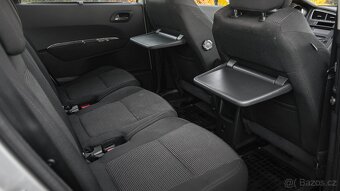 Peugeot 5008, 2,0/110kW Tempomat 7.míst - 18