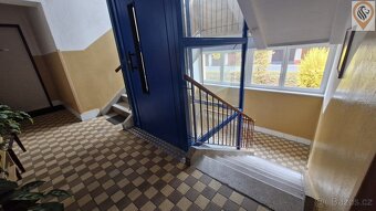 Byt 3+1, částečně vybavený, možnost i s garáží, lokalita Roz - 18