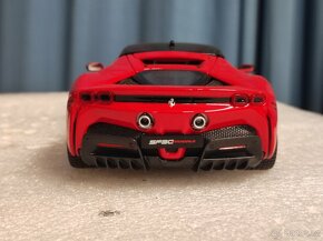 Ferrari 1:24 - 18