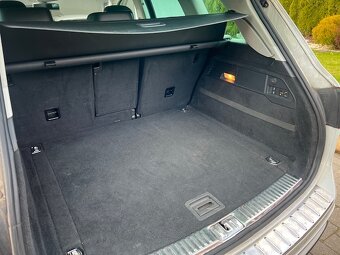 VW Touareg 3.0 R-Line, 4x4, kůže, TOP výbava - 18