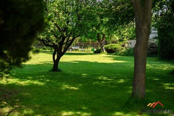 Lukrativní velký pozemek pro stavbu RD, 1100 m2, exklusivní  - 18