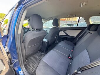 Toyota Avensis - 18