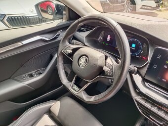 Škoda Octavia 4 iV Combi 1.4TSI 150kW 60tkm Matrix Virtu HUD - 18