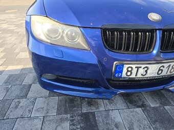 BMW 320D E91, r.v. 2008, vyhřívané sedačky, park. senzory
 - 18