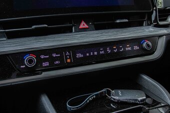 Kia Sportage 1.6 CRDi mHEV Gold A/T - 18