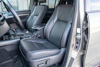 Toyota Hilux DC 2.8 I D-4D Invincible 4x4 A/T - 18