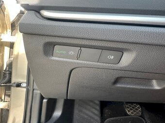 Škoda Octavia,Selection 1.5TSi 110kW M6F - 18